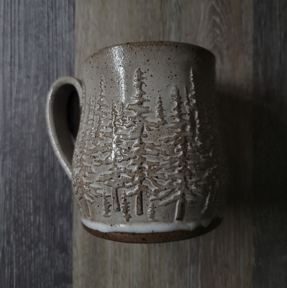 Ceramic Rustic Tree Design Mug - Picture 2 of 4